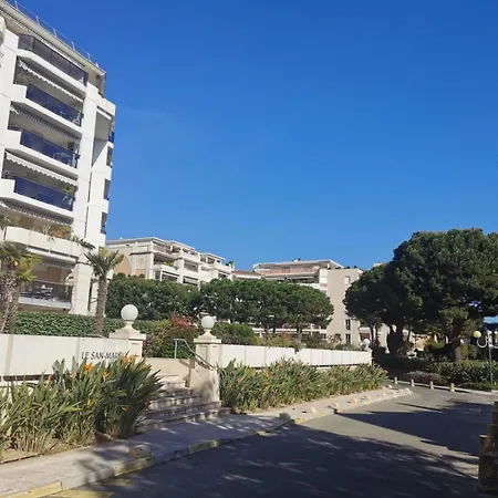Lido, Private Seaside, Parking, Swimming Pool Apartment