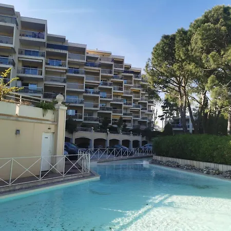 Lido, Private Seaside, Parking, Swimming Pool *